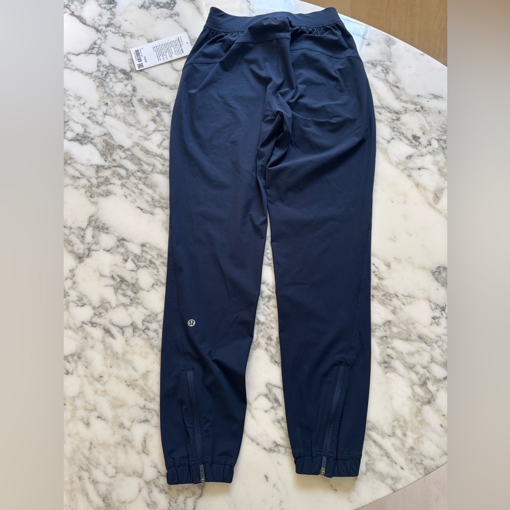 NWT Lululemon Adapted State Jogger True Navy Sz 2 MSRP $128 - Picture 7 of 11